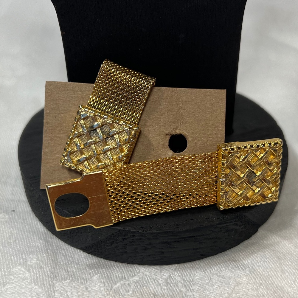 Vintage Goldtone Wraparound Cufflinks